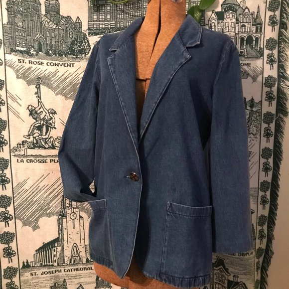 Cherokee Jackets & Blazers - Med Cherokee Denim Oversized Blazer ♥ Deep Pockets